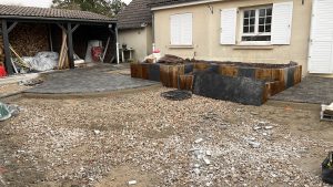 renovation cour beton desactive paves pendant 4