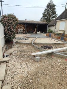 renovation cour beton desactive paves pendant 5